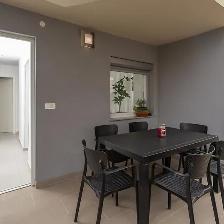 בית הארחה Sidro 3*